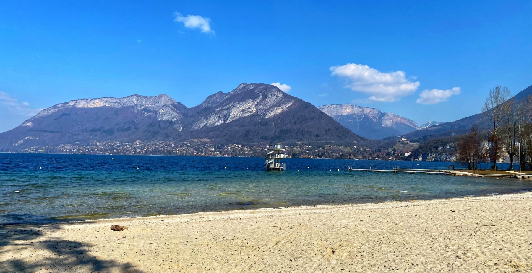 Our top 10 reasons for swimming on Lake Annecy